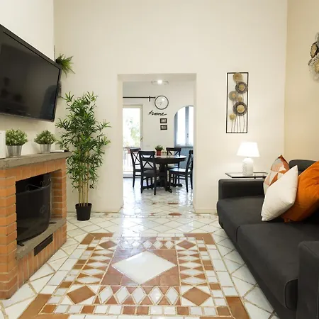 San Peter Borgo 68 Apartment *